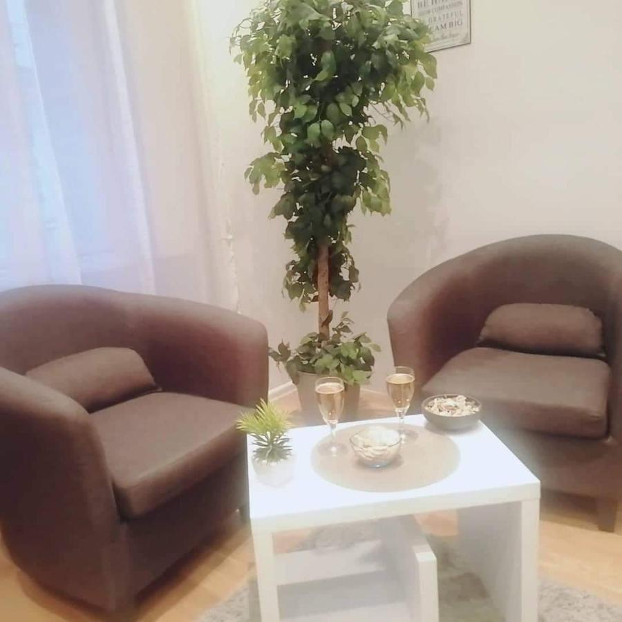Diamond Apartman Near To Basilica Budapest Eksteriør billede